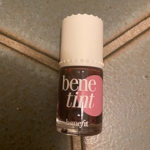 Benefit lip and cheek stain